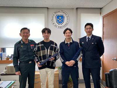 예) 중위 김진영, 이재섭(48기 동기회 장학금 기부) 이미지