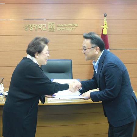 캠퍼스별 특화 추진 조직개편에 따른 천안캠퍼스 보직교수 임명장 수여 이미지